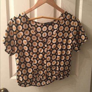 Brandy Melville cropped flower top